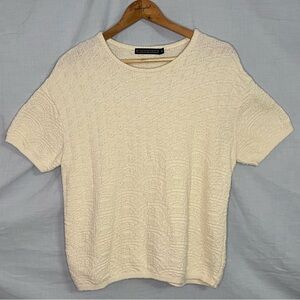 A Knitch Above Off-White Textured, Short Sleeve, Crew Neck Sweater in XL
